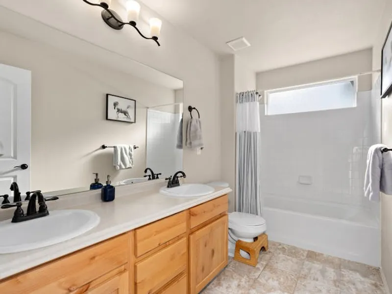 Salle de bain moderne — Charleroi — après travaux